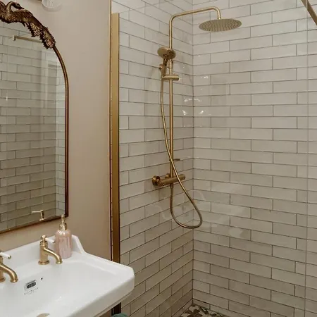 Tackle At Angliham Estate *