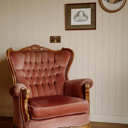 Tackle At Angliham Estate * Kilroghter