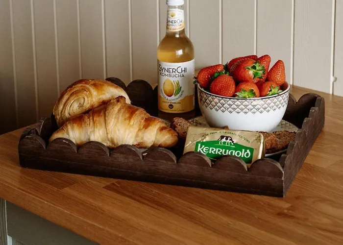 Tackle At Angliham Estate 펜션 Kilroghter